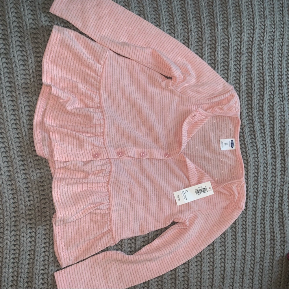 Pretty Button Down 💕 - Picture 2 of 2